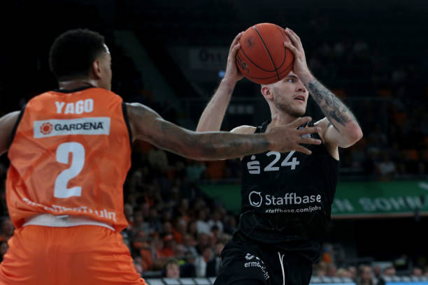 约基奇始终 约基奇始终