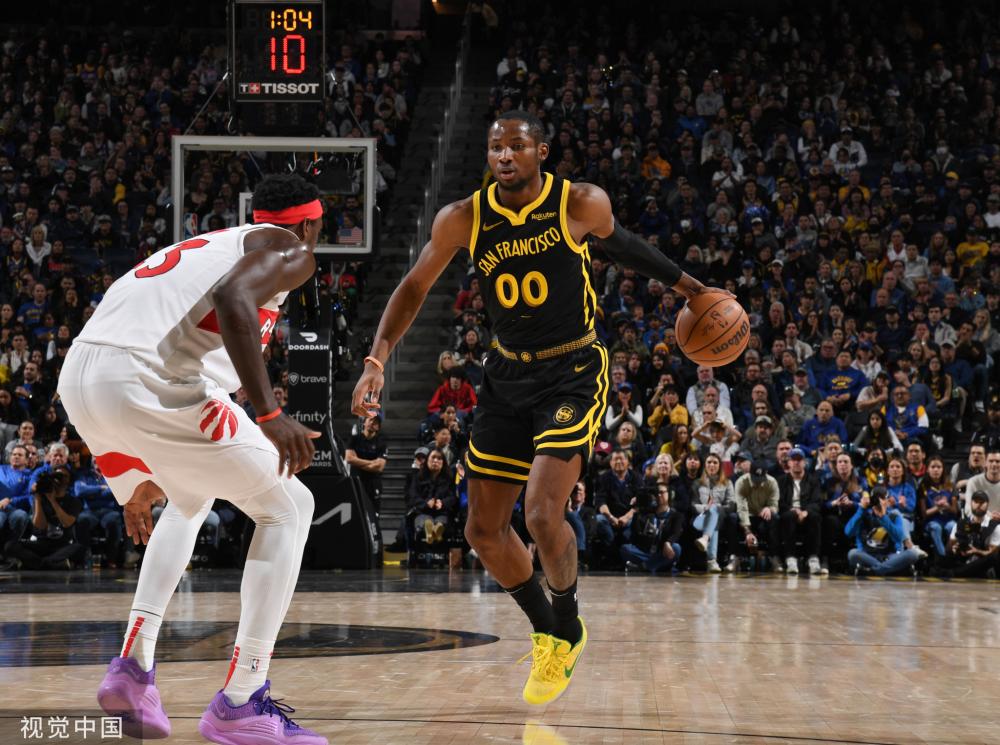 员却展现了 员却展现了