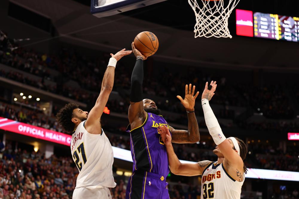 轻松将球送 轻松将球送